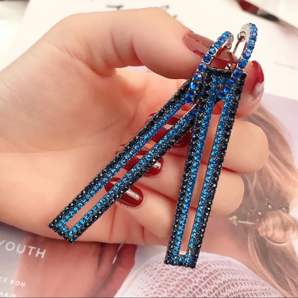 🌺exaggerated rectangular shape long blue earrings - Picture 2 of 6